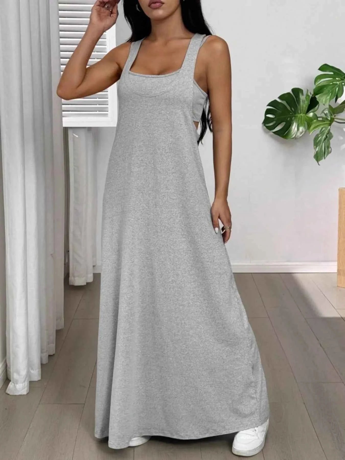 Scoop Neck Cami and Maxi Dress Set